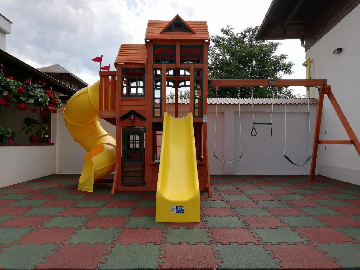 Hotel Buchenland Gura Humorului Zewnętrze zdjęcie