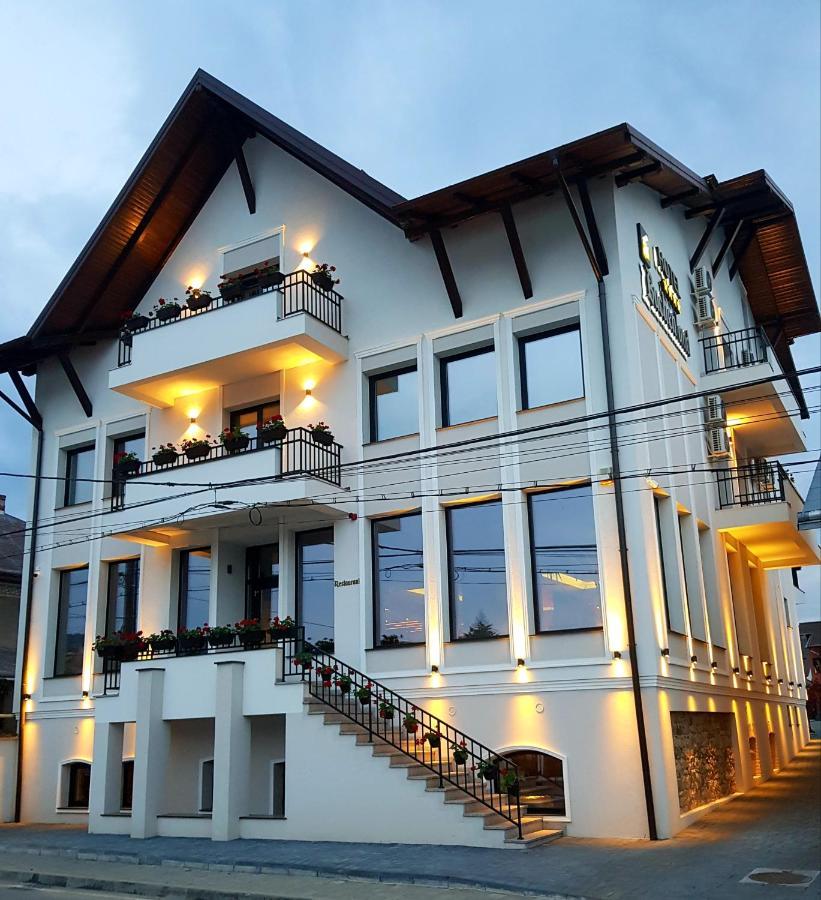 Hotel Buchenland Gura Humorului Zewnętrze zdjęcie