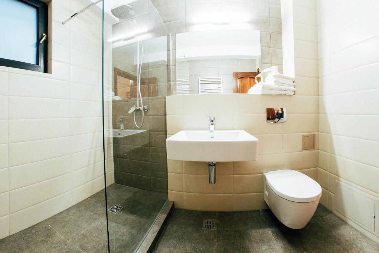 Hotel Buchenland Gura Humorului Zewnętrze zdjęcie